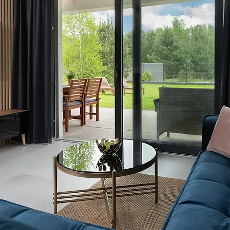 Dom wakacyjny Large Home, Swimming Pool, Sauna, Jacuzzi