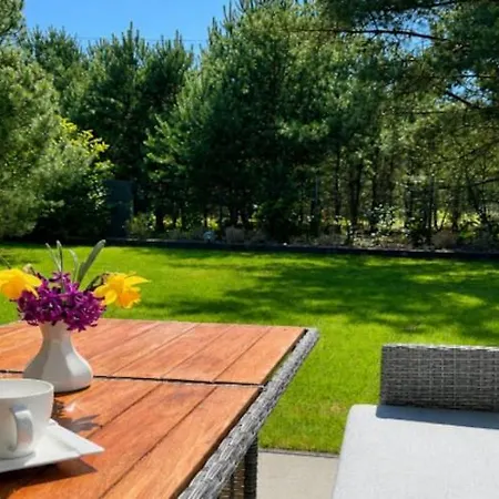 Large Home, Swimming Pool, Sauna, Jacuzzi Hébergement de vacances *