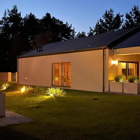 Dom wakacyjny Large Home, Swimming Pool, Sauna, Jacuzzi